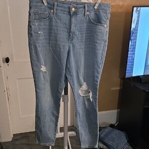 Universal Thread Medium Blue Straight Leg Jeans